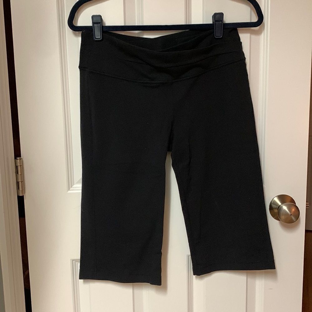 Lululemon Black Crossover Capri‎